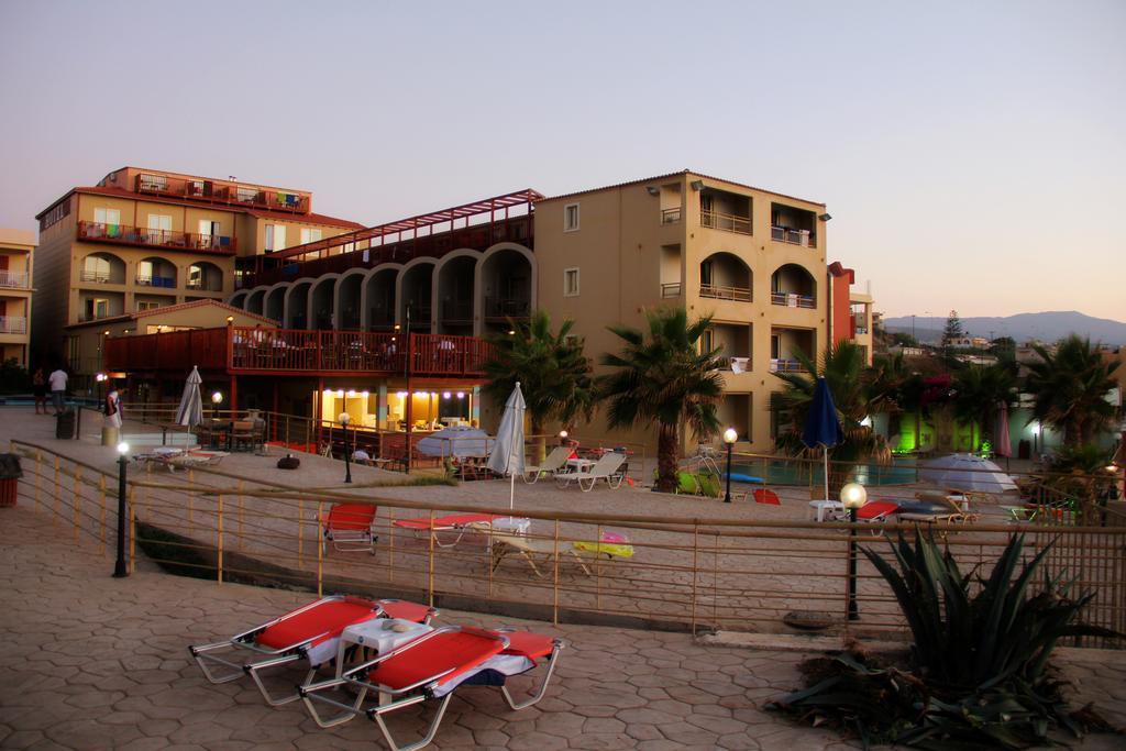Sfáka Agelia Beach Hotel מראה חיצוני תמונה