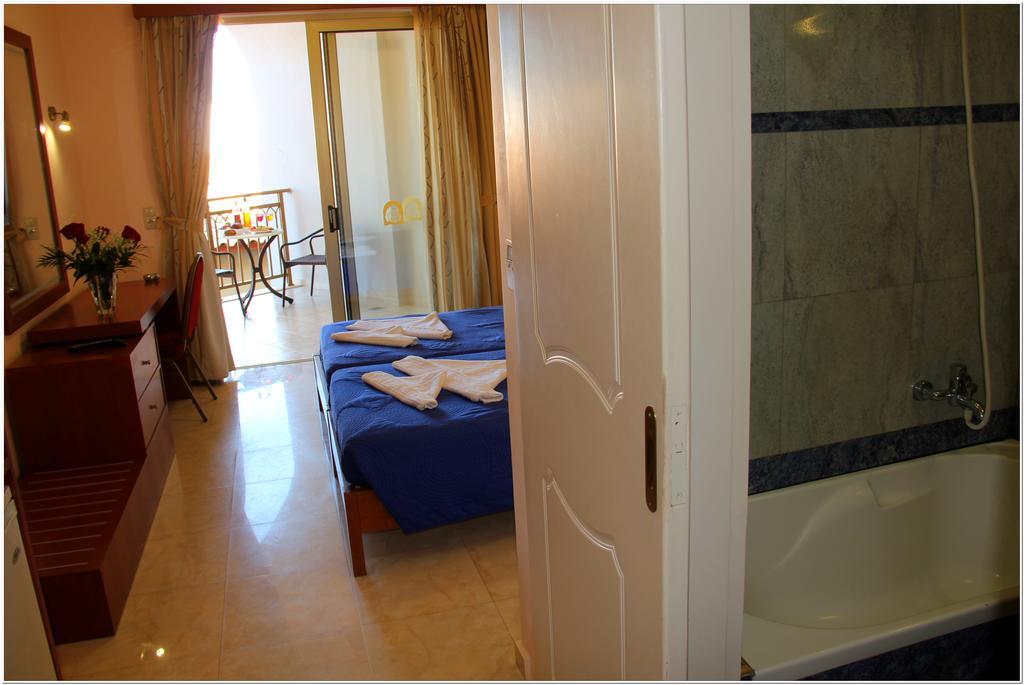 Sfáka Agelia Beach Hotel מראה חיצוני תמונה